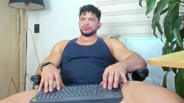 Erick Thompsonx online show from July 10, 9:39 pm