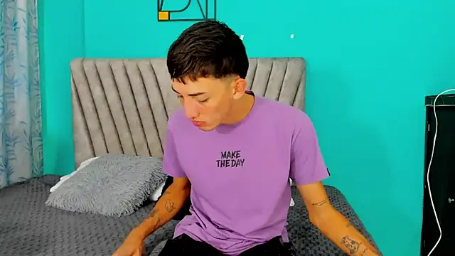 Maikol Ortiz online show from April 1, 12:28 pm