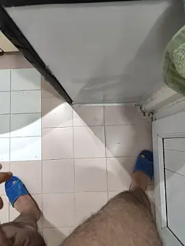 Snapshot of sert_erkekk chatting on December 17, 9:10 pm sert erkekk online show from December 17, 9:10 pm