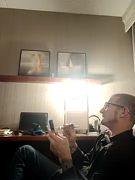 Snapshot of WWGD69 chatting on October 5, 12:47 pm WWGD69 online show from October 5, 12:47 pm