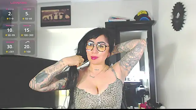 Vicky hotmilf online show from October 22, 11:10 am