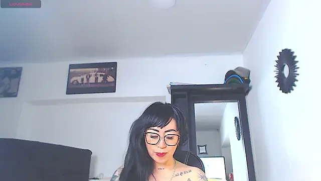 Snapshot of Vicky_hotmilf chatting on July 13, 3:15 pm Vicky hotmilf online show from July 13, 3:15 pm