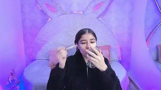 Gaby louse online show from April 1, 7:22 pm