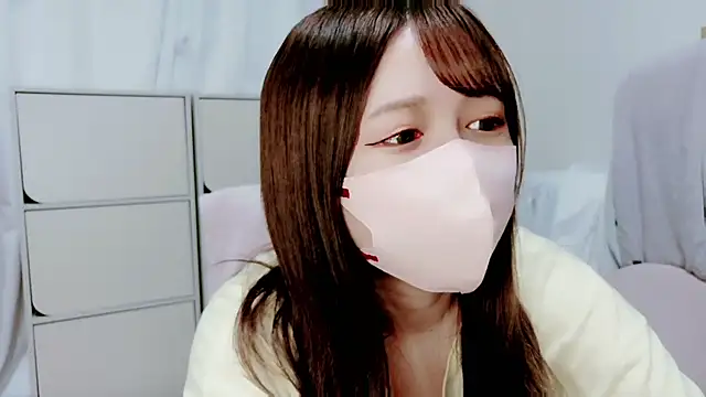 Snapshot of Hanachan_Gcup_ chatting on September 19, 3:34 pm Hanachan Gcup online show from September 19, 3:34 pm