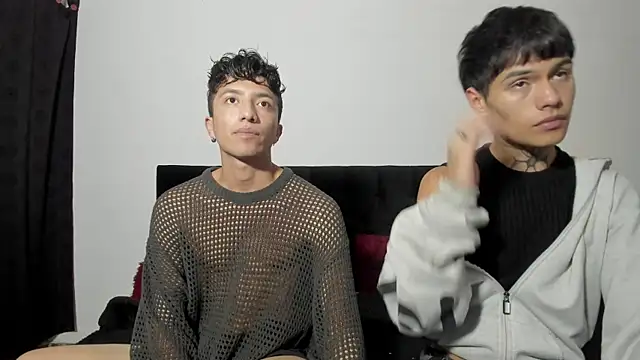 mhatias  online show from October 28, 2:37 am