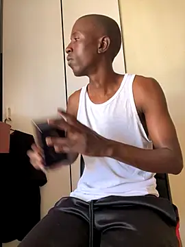 Snapshot of MeneerIan chatting on October 24, 1:07 pm MeneerIan online show from October 24, 1:07 pm