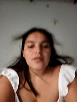 chloe 90 online show from December 14, 10:25 pm