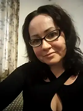 Charm Flower online show from November 13, 12:15 pm