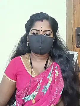 Snapshot of tamilammukuttyy chatting on June 25, 2:33 am tamilammukuttyy online show from June 25, 2:33 am