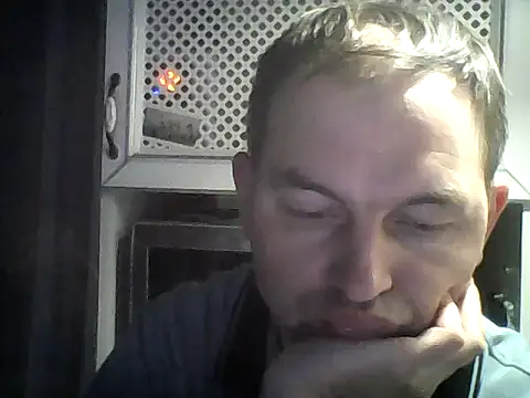 Snapshot of SummerArthur chatting on September 29, 4:23 pm SummerArthur online show from September 29, 4:23 pm