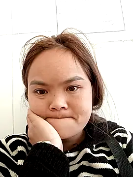 xinhxinhcute online show from November 27, 3:52 am