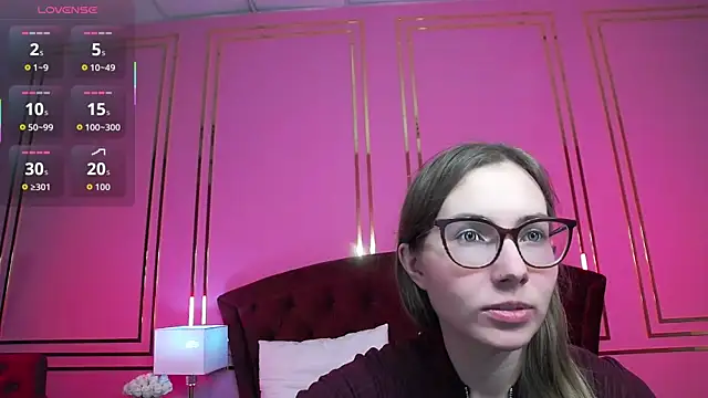 JessieJuss online show from April 3, 5:33 pm