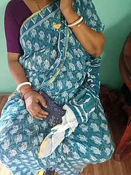 desi boudi87 online show from April 8, 6:13 am