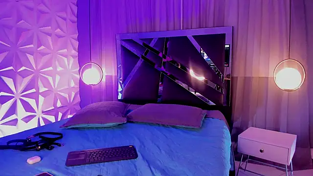 MAGIC TESSA online show from November 30, 1:15 pm