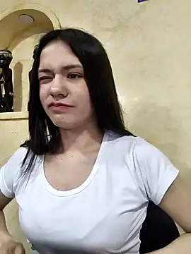 CHARLOTTE  05 online show from October 4, 1:31 pm