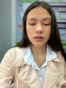 CHARLOTTE  05 online show from January 7, 12:18 pm