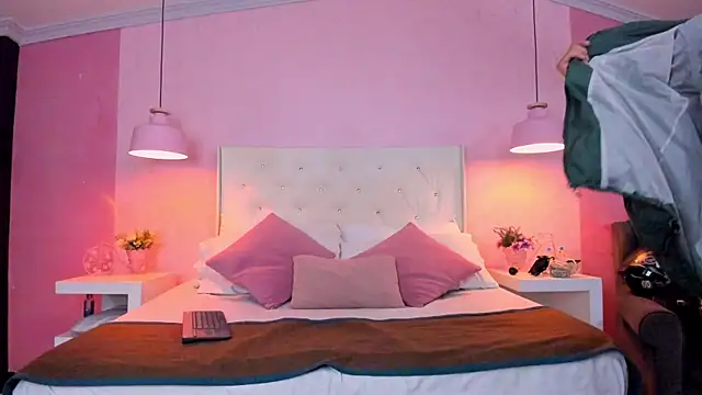 Boss Domiinator online show from February 27, 12:05 pm