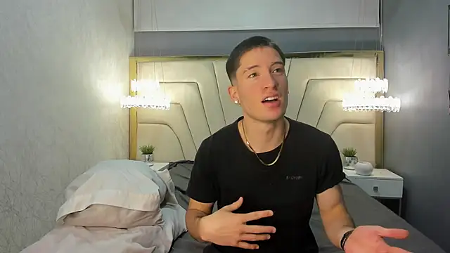 HunterHeat  online show from September 23, 11:35 am