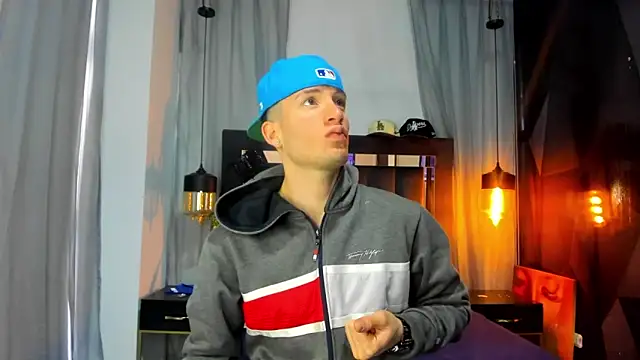 HunterHeat  online show from December 21, 11:39 am