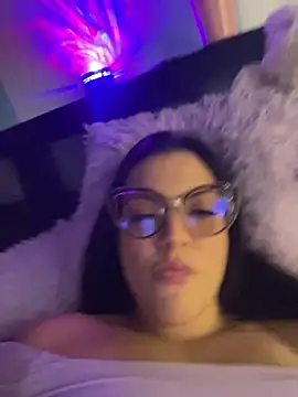 alilith online show from November 20, 7:35 pm