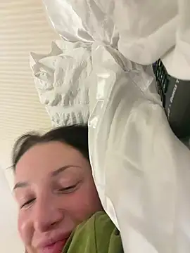 Remirosee online show from February 4, 10:15 pm