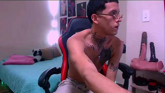 dilan abraham12 online show from March 23, 4:38 am