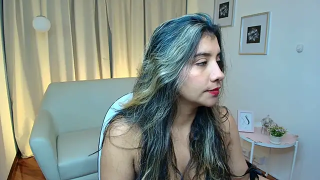 nina moen online show from December 19, 3:35 am