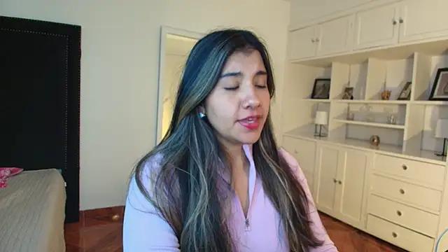 nina moen online show from January 11, 3:11 am