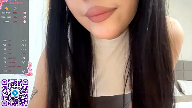 AuraJefcoat online show from March 5, 3:19 pm