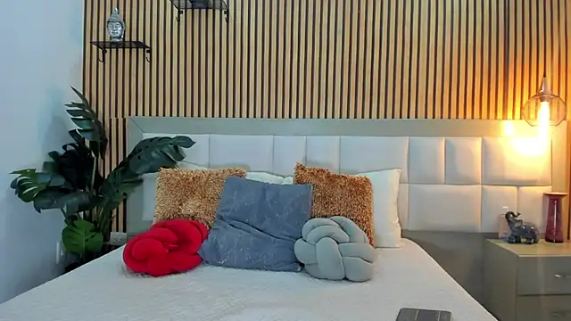 Roseaurora online show from January 17, 12:54 pm