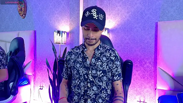 HairyDiamond  online show from September 29, 12:05 am