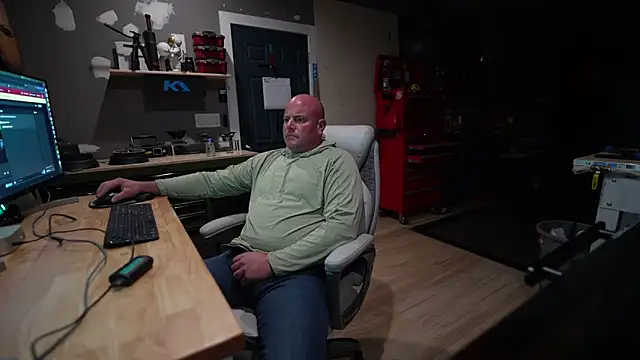 Snapshot of Soundfreak chatting on October 13, 4:12 am Soundfreak online show from October 13, 4:12 am