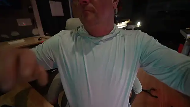 Snapshot of Soundfreak chatting on October 16, 3:51 am Soundfreak online show from October 16, 3:51 am