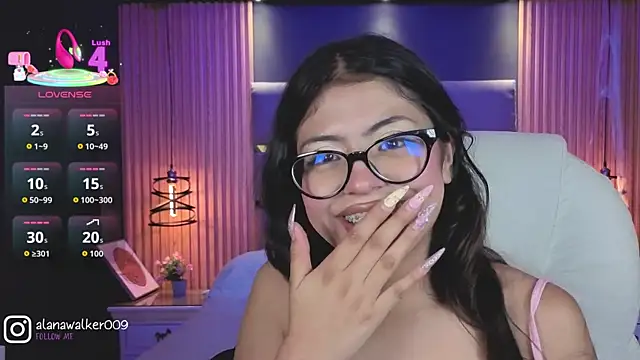 AlanaWalker9 online show from November 18, 3:45 am