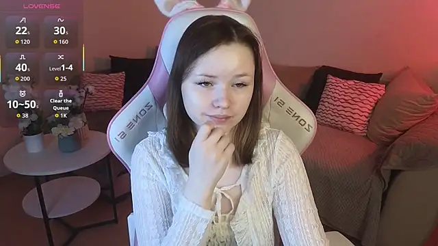 Snapshot of Sweetie_Hope chatting on January 17, 4:33 pm Sweetie Hope online show from January 17, 4:33 pm