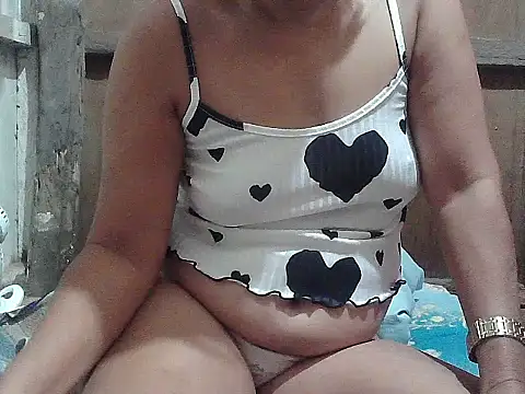 hotmama 063 online show from February 6, 11:30 pm