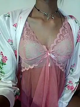 Snapshot of BunnyBloom25 chatting on October 3, 3:53 pm BunnyBloom25 online show from October 3, 3:53 pm