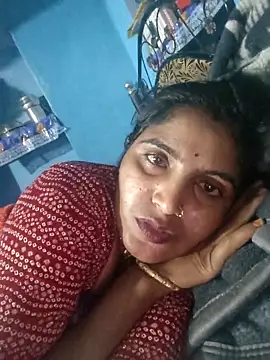 LUCKY cut online show from November 1, 6:10 pm