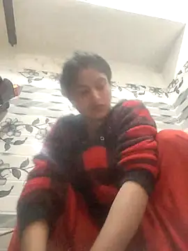 Snapshot of LUCKY_cut chatting on February 5, 2:38 am LUCKY cut online show from February 5, 2:38 am