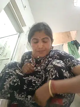 Snapshot of LUCKY_cut chatting on March 11, 6:08 am LUCKY cut online show from March 11, 6:08 am