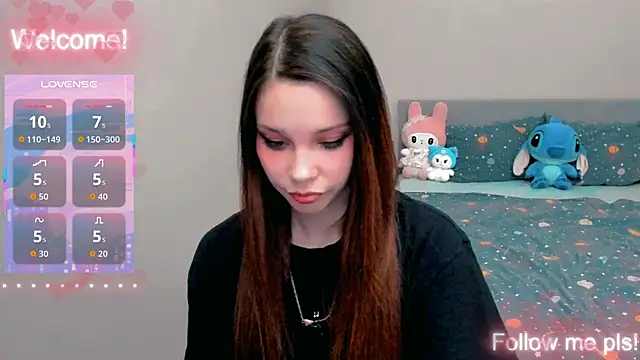Kitten Alissa online show from May 10, 2:33 pm