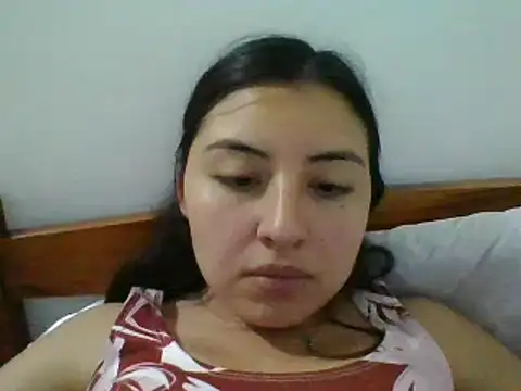 Snapshot of _Romilly_ chatting on May 2, 2:38 am Romilly online show from May 2, 2:38 am