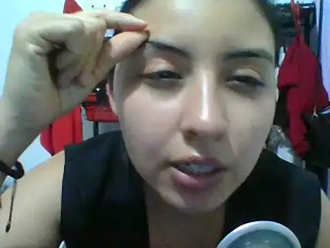 Snapshot of _Romilly_ chatting on May 8, 2:50 am Romilly online show from May 8, 2:50 am