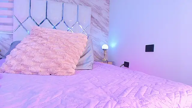 collet 1 online show from November 26, 11:55 am