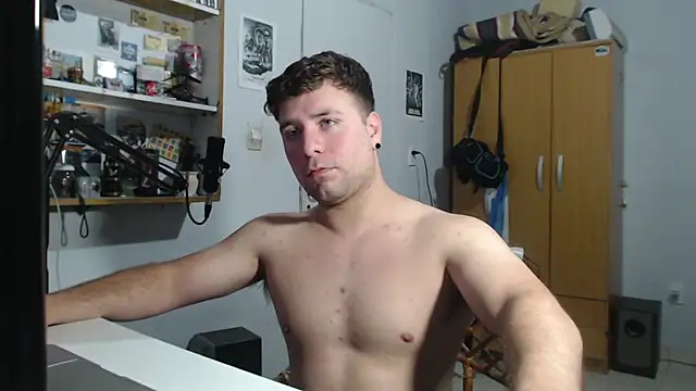 ferrari1996 online show from November 11, 5:40 am