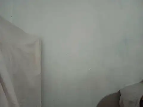 Snapshot of sl_zillaa chatting on October 7, 9:39 am sl zillaa online show from October 7, 9:39 am