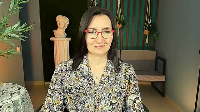 UnaTerra online show from November 11, 9:20 am