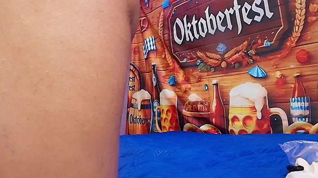 sofi hils online show from September 26, 11:58 am