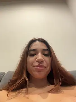 ItalianGirl online show from December 1, 10:48 pm