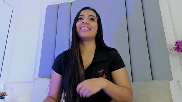 Snapshot of CannelaSmith chatting on July 13, 12:19 pm CannelaSmith online show from July 13, 12:19 pm